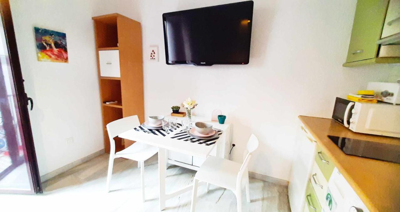 Lovely Center Apartments Seville - Sunny Balcony Alfalf Exterior photo
